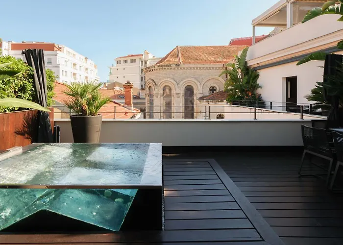 Five Seas By Inwood Hotel 5*