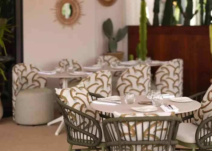 Hotel Five Seas By Inwood 5*