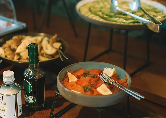 Five Seas By Inwood Hotel