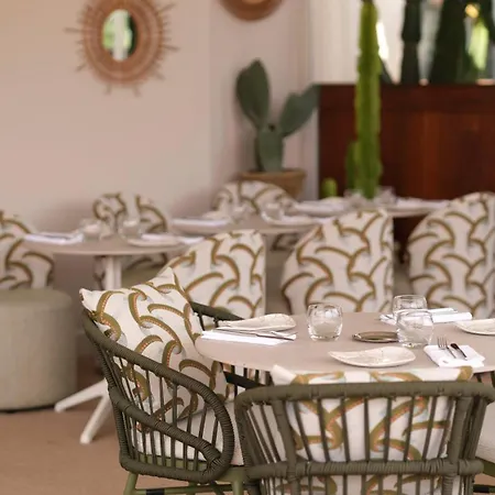 Hotel Five Seas By Inwood 5*