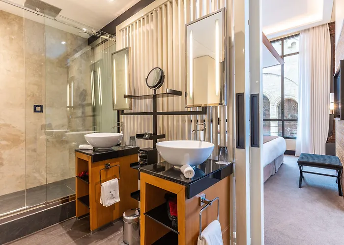 Five Seas By Inwood מלון קאן